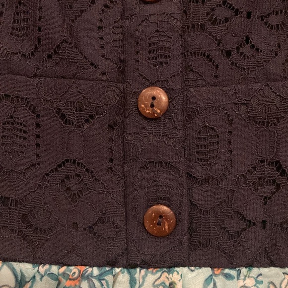 Size 3 Trixxi Navy Lace and Floral Spaghetti Strap Dress - Picture 8 of 16